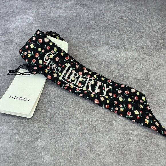 GUCCI X Liberty Black/Multicolor Wool Floral Print Twilly - Picture 1 of 8